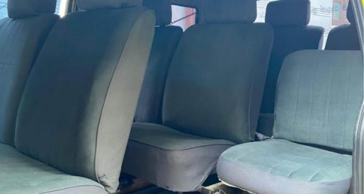 MITSUBISHI DELICA L300 1982