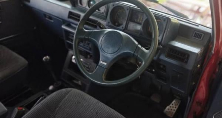 MITSUBISHI PAJERO 1988