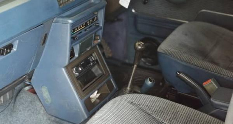 MITSUBISHI PAJERO 1988