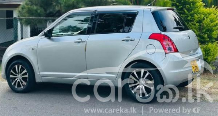 SUZUKI SWIFT 2010