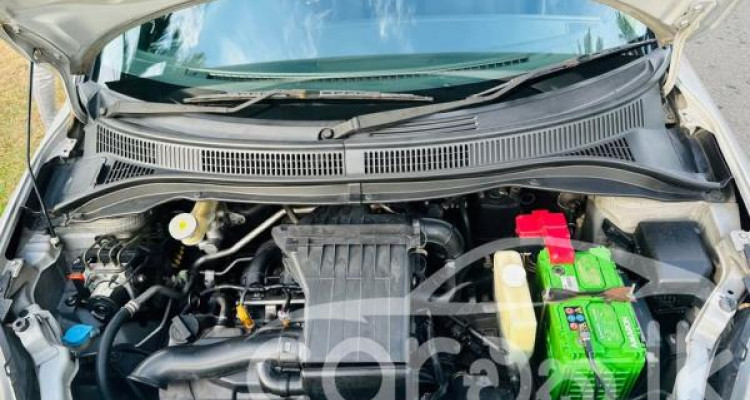 SUZUKI SWIFT 2010