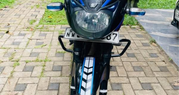 BAJAJ PULSAR 180 2010