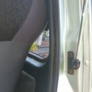 NISSAN CARAVAN 1994