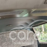 NISSAN CARAVAN 1994