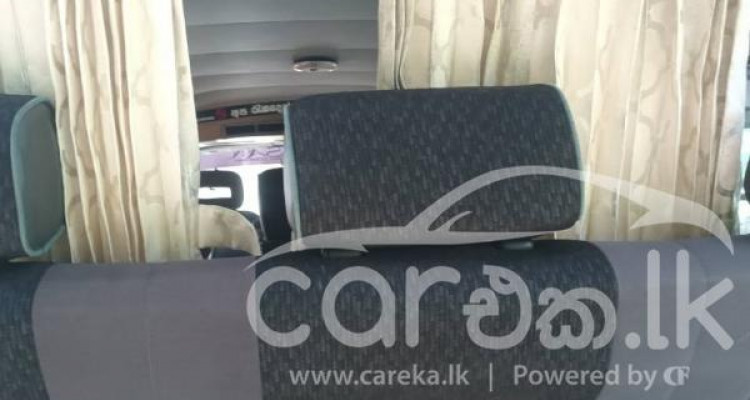 NISSAN CARAVAN 1994