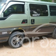 NISSAN CARAVAN 1994