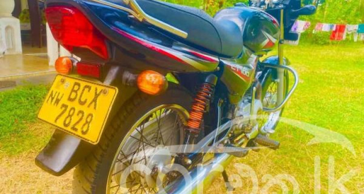 BAJAJ CT100 2015