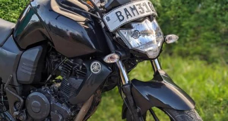 YAMAHA FZ 2013