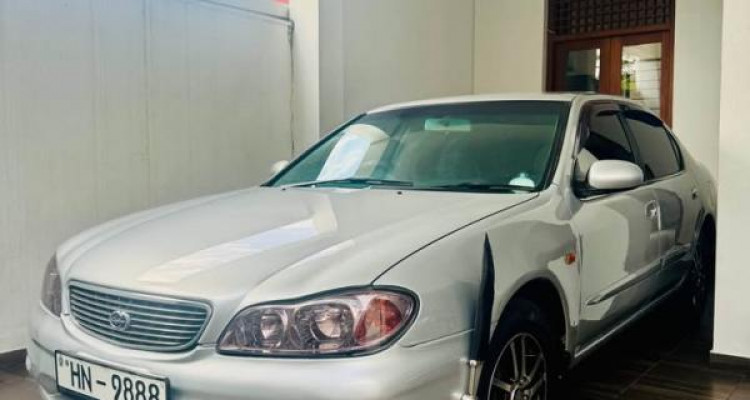 NISSAN CEFIRO 2000
