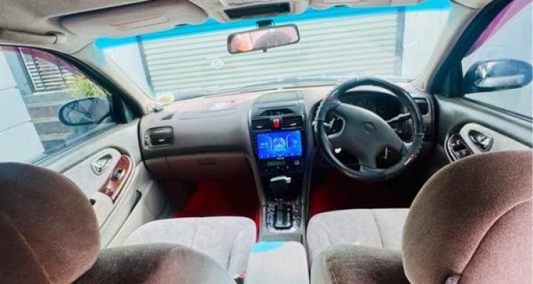 NISSAN CEFIRO 2000