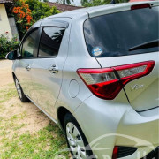 TOYOTA VITZ 2017