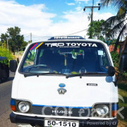 TOYOTA HIACE LH20 1980