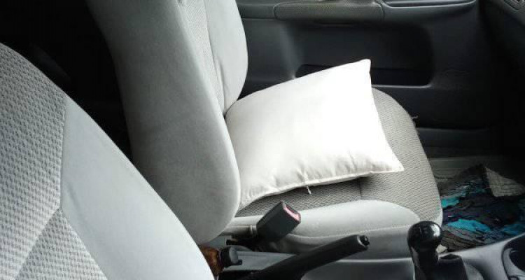 MAZDA FAMILIA 1998