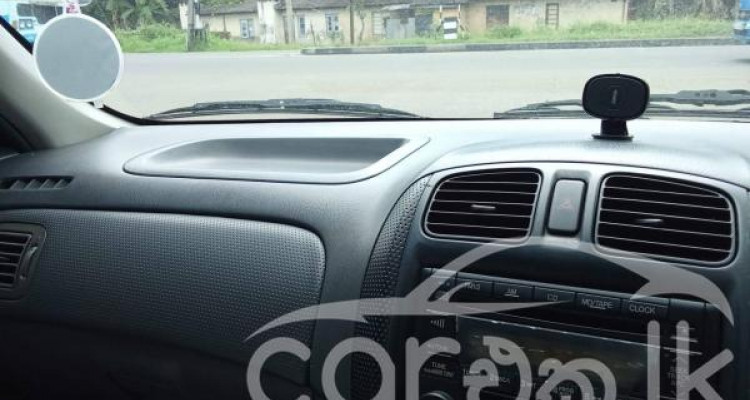 MAZDA FAMILIA 1998