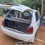 TOYOTA STARLET 1999