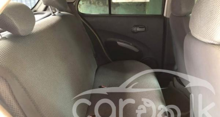 NISSAN MARCH K12 2002