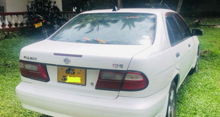 NISSAN PULSAR 1996