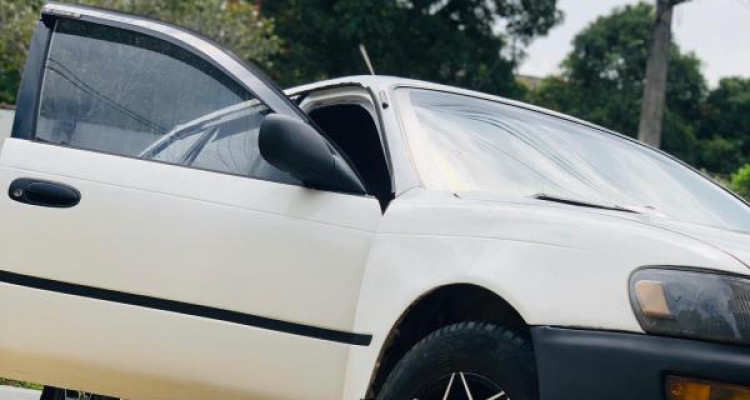 TOYOTA COROLLA DX WAGON 1994