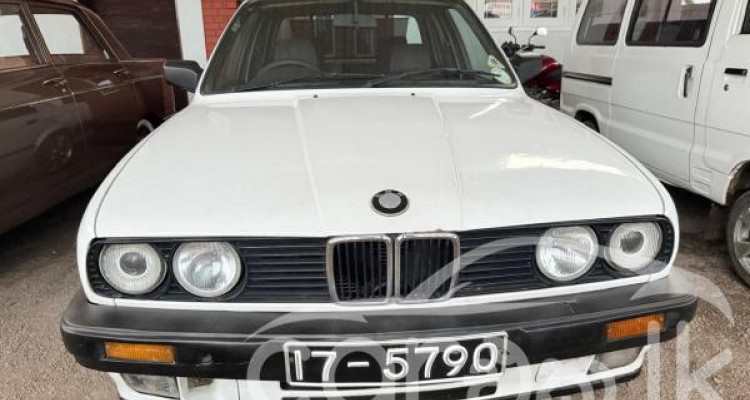 BMW E30 1990