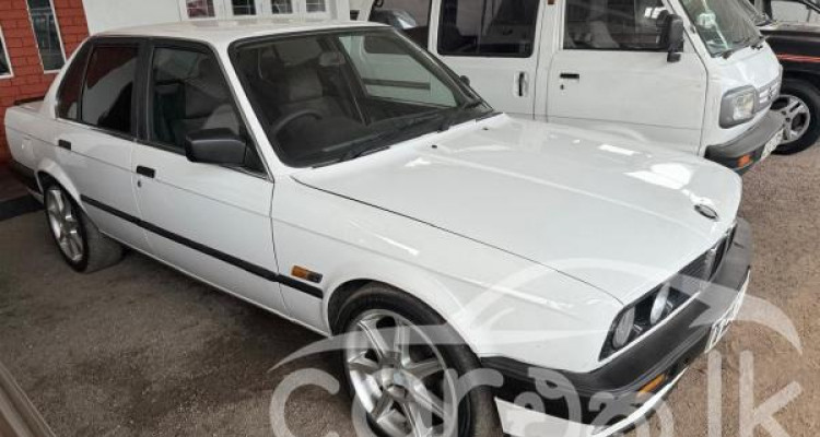 BMW E30 1990