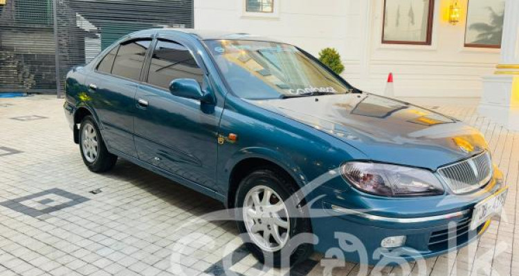 NISSAN SUNNY 2001