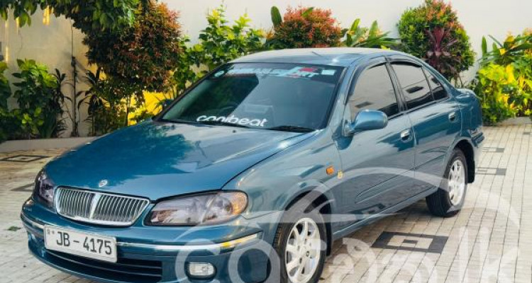 NISSAN SUNNY 2001