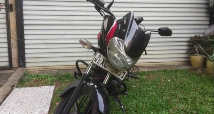 BAJAJ DISCOVER 2011