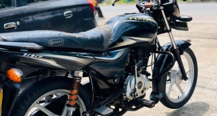 BAJAJ PLATINA 2017