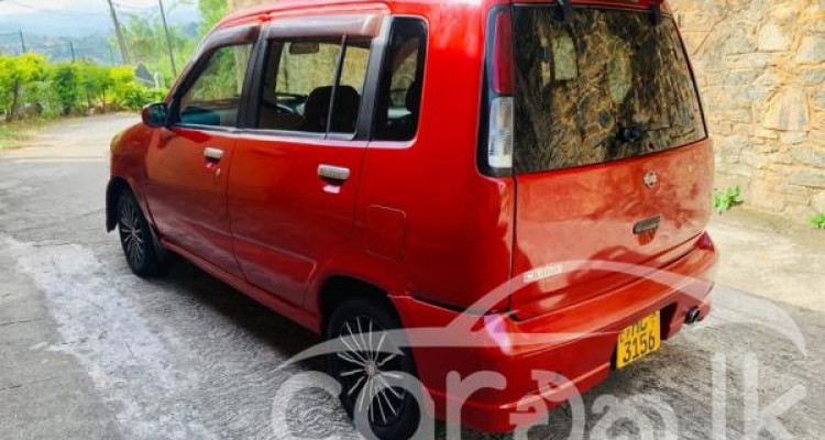 NISSAN CUBE 2000