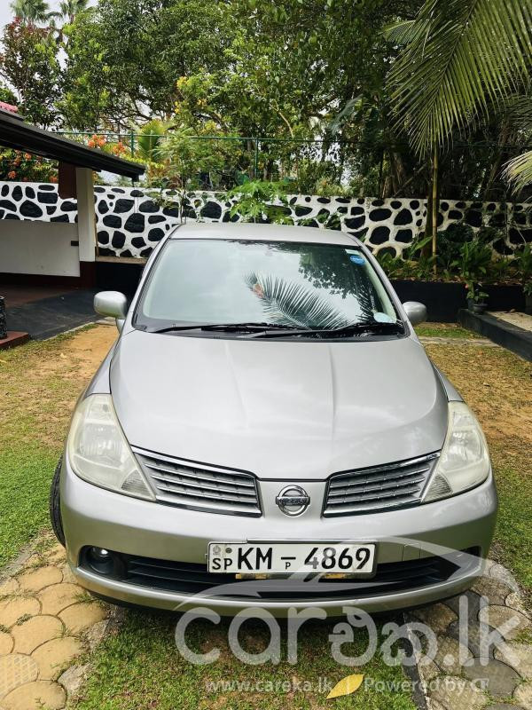 NISSAN TIIDA 2007