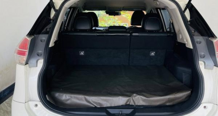 NISSAN X TRAIL 2015