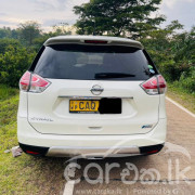 NISSAN X TRAIL 2015