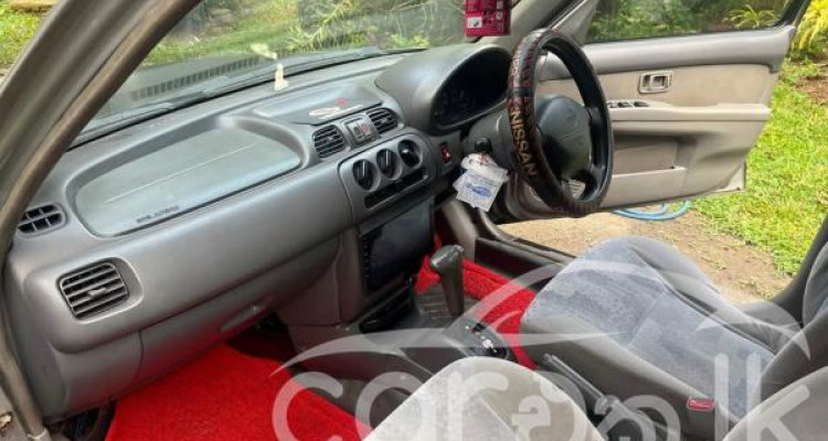 NISSAN MARCH K11 2000