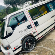 NISSAN CARAVAN 1994