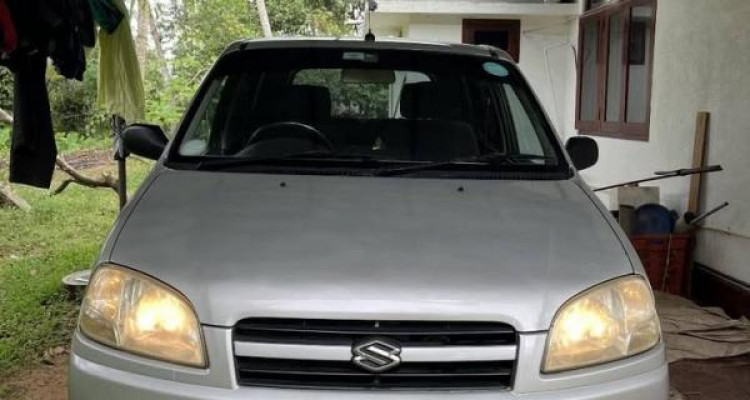 SUZUKI SWIFT 2004