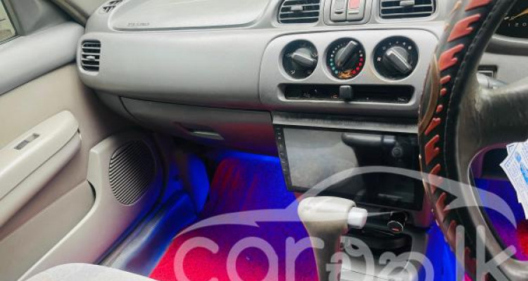 NISSAN MARCH K11 2000