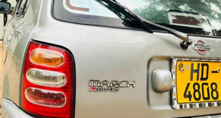 NISSAN MARCH K11 2000