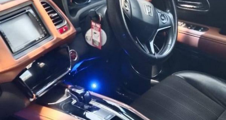 HONDA VEZEL 2014