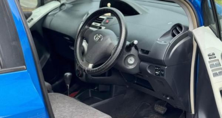 TOYOTA VITZ 2008