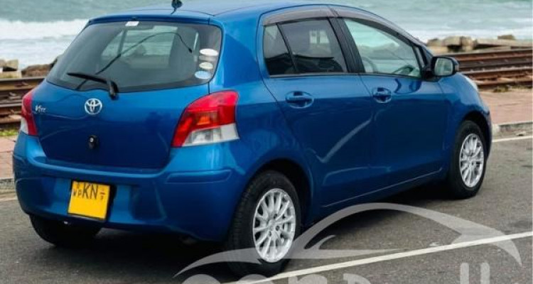 TOYOTA VITZ 2008