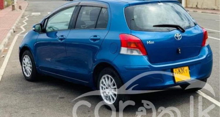 TOYOTA VITZ 2008