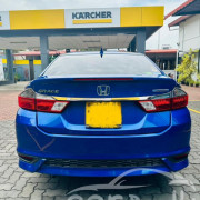 HONDA GRACE 2017