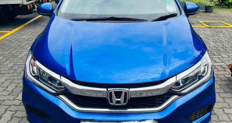 HONDA GRACE 2017