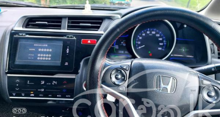 HONDA FIT GP5 2013