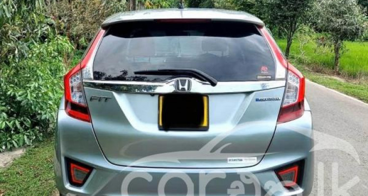 HONDA FIT GP5 2013