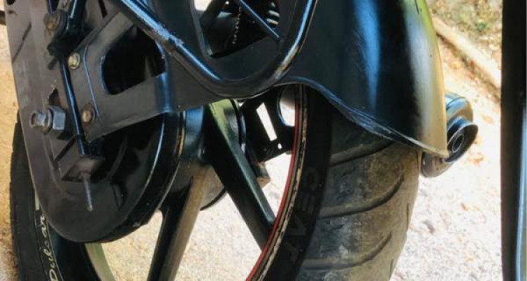 BAJAJ PULSAR 150 2011