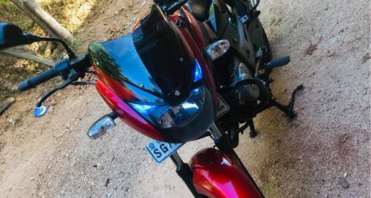 BAJAJ PULSAR 150 2011