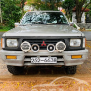 MITSUBISHI 4WD 1998
