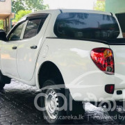 MITSUBISHI L200 2008