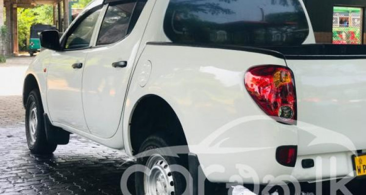 MITSUBISHI L200 2008